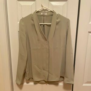Babaton Power Blouse XS in Pistachio Green